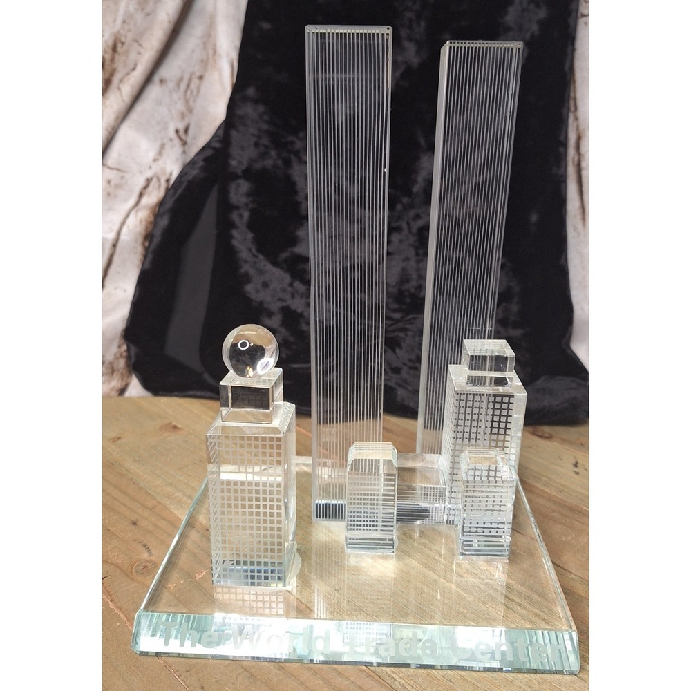 Vintage World Trade Center Twin Towers Crystal Glass Model NYC Souvenir 8.5"